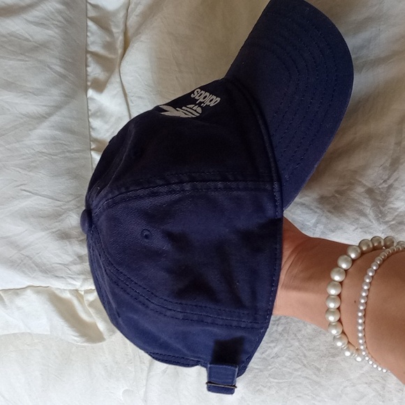 Adidas Cap - Picture 3 of 4